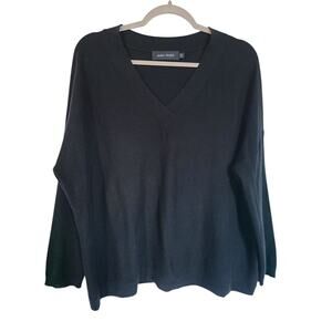 Arch4 x Sharis Baby Goat Cashmere Black V-Neck Pullover One Size